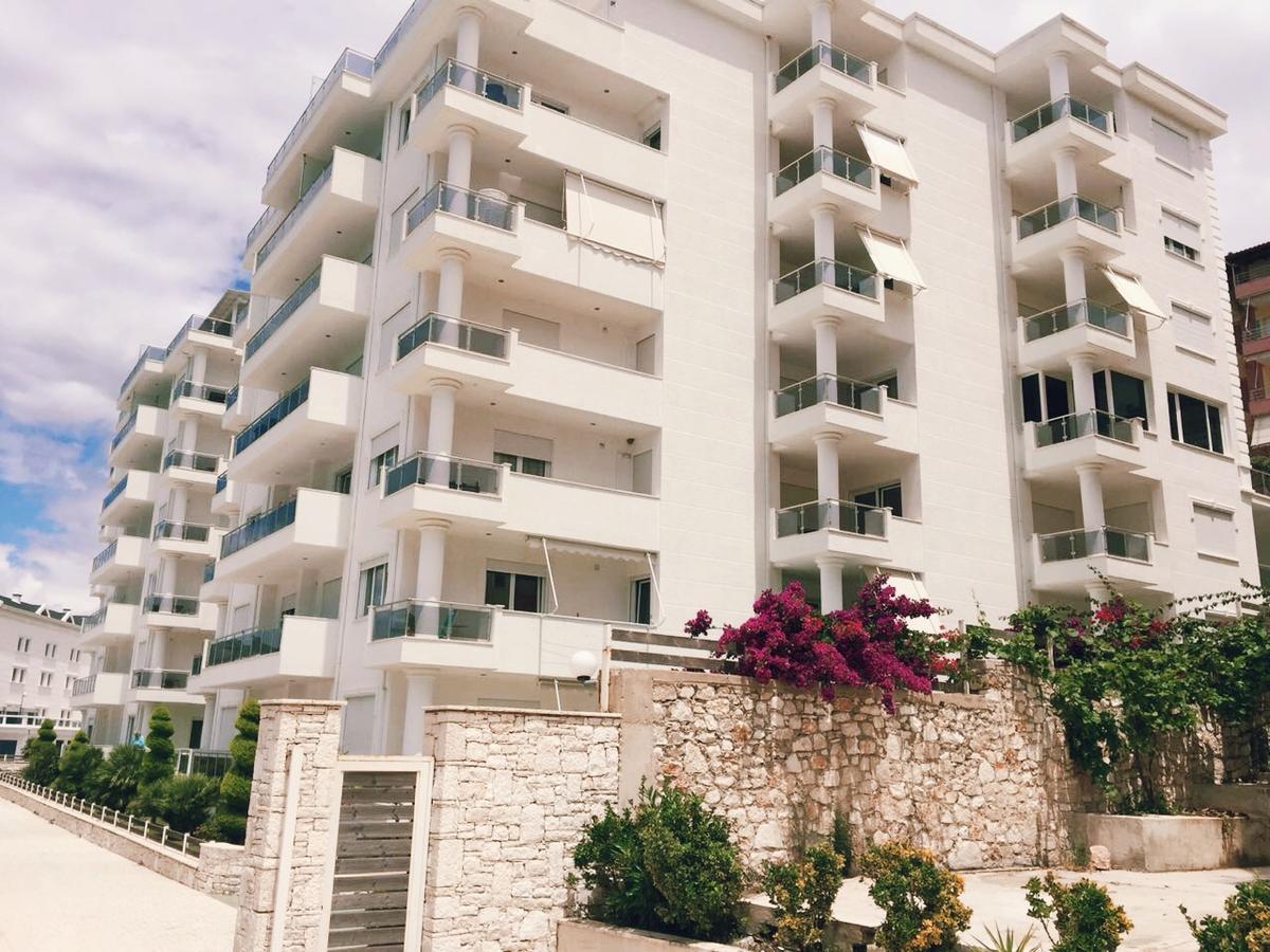 Diamond Sofia Sarandë